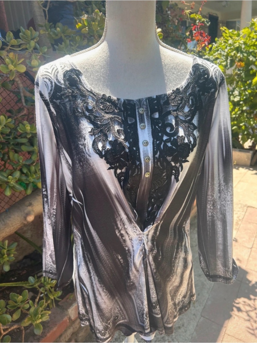 Avenue Black and White Long Sleeve Embroidered Scoop Neck Top